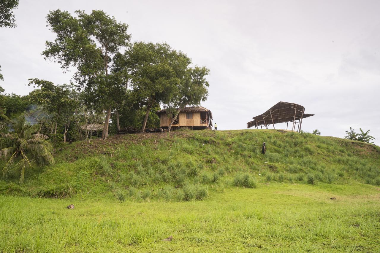 9 Huts On A Hill Hotell Kudat Exteriör bild