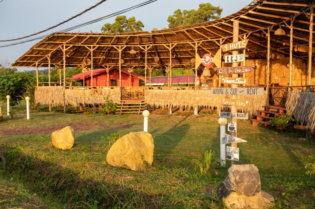 9 Huts On A Hill Hotell Kudat Exteriör bild